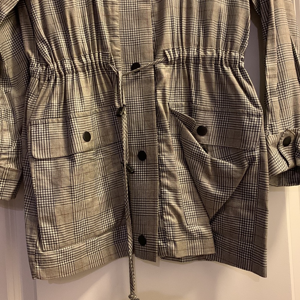 jacket - Picture 2 of 3